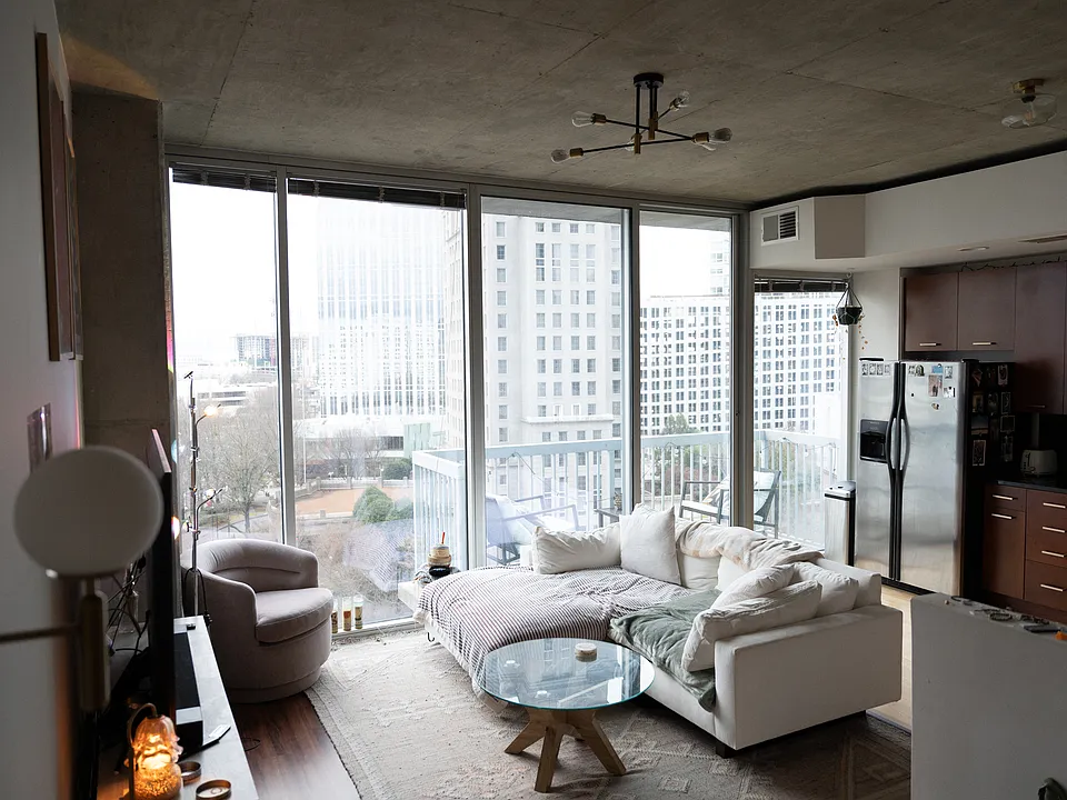 3324 Peachtree Rd NE #1006