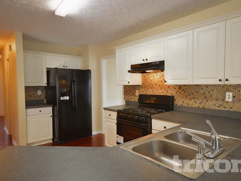 2290 Lost Forest Ln SW — Photo 3