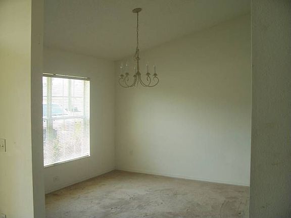 5th image of 1903 Manatee Dr