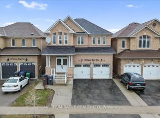 381 Queen Mary Dr, Brampton, ON