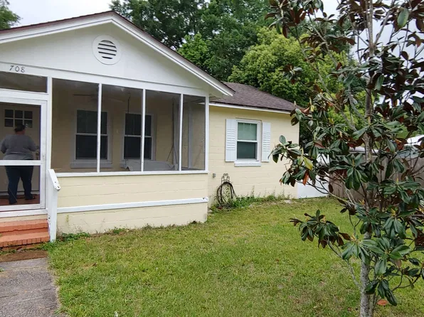 708 E Ohio Ave, Deland, FL 32724