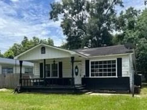 309 11th Ave, Chickasaw, AL 36611