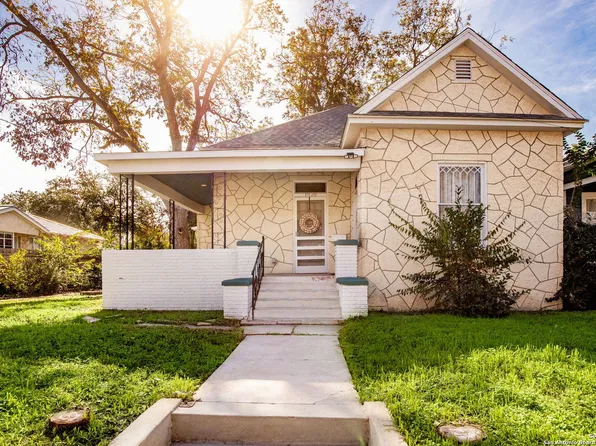1820 E Houston St, San Antonio, TX 78202