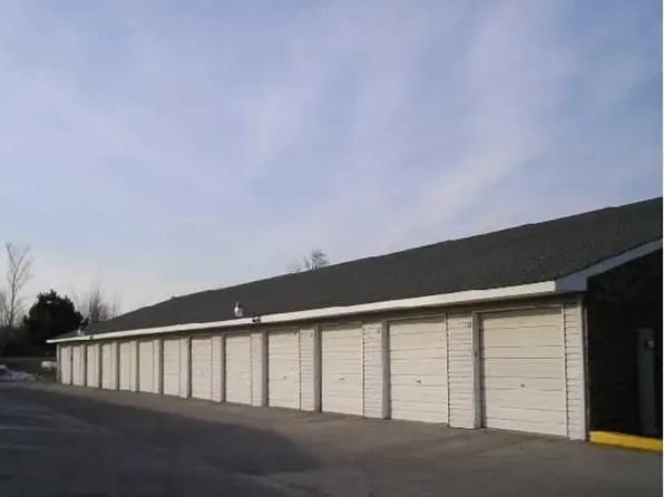 Parkwater Apartments, 6594 S 35th St #4, Franklin, WI 53132