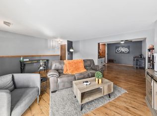 3545 E Oakshire Dr APT 2G, Oak Creek, WI 53154