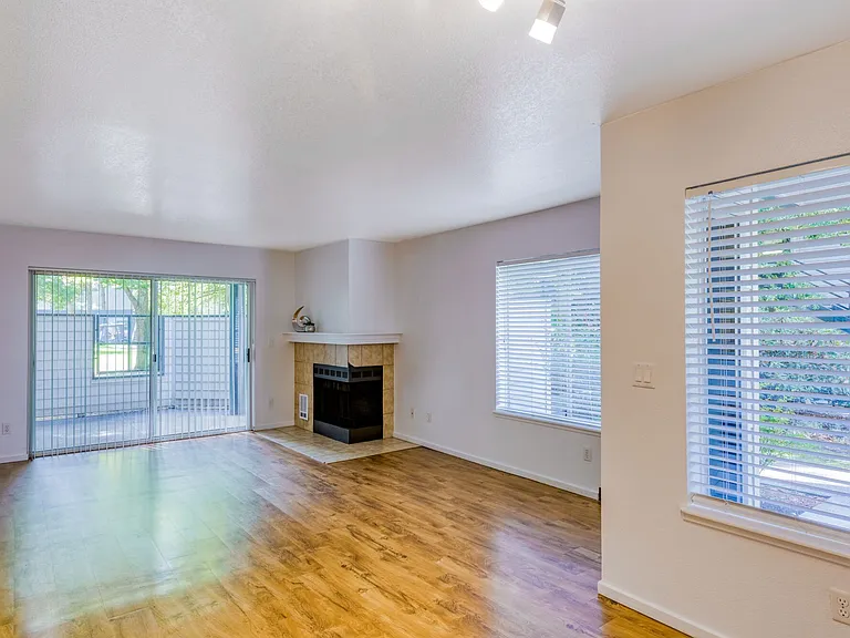 Andover Park Apartments — Photo 18
