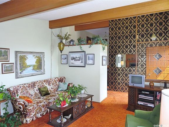 4th image of 639 Acadia DRIVE