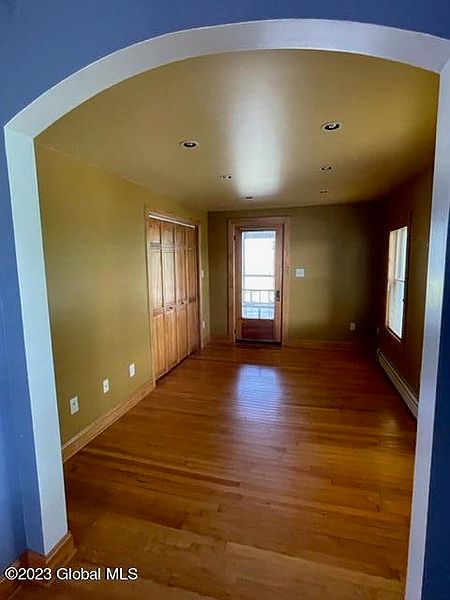 5th image of 15 Champlain Road