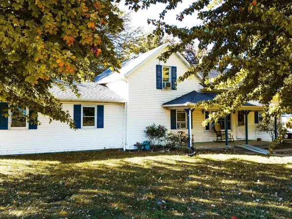 1743 E County Rd #540, Cisne, IL 62823