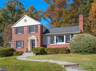 5619 Knollwood Rd, Bethesda, MD 20816