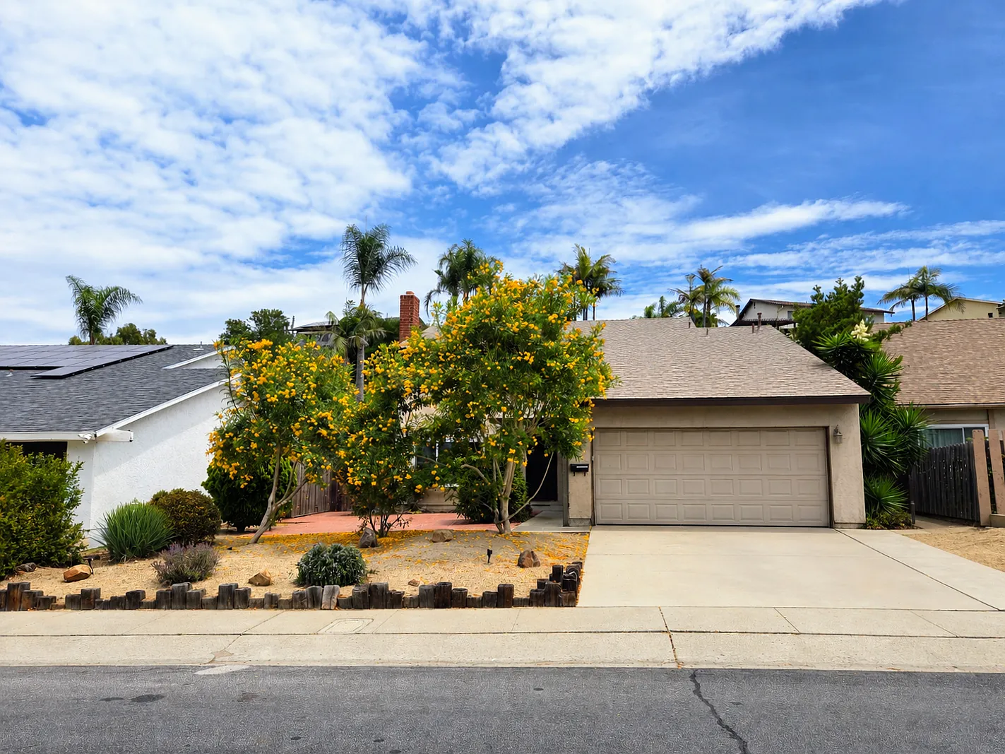 4280 Rous St — Photo 1