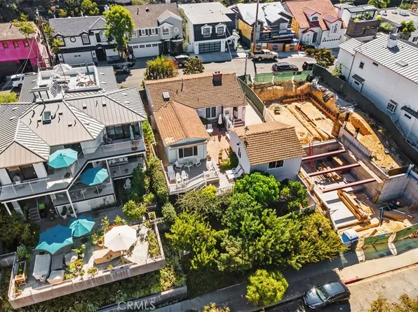 525 Hazel Dr, Corona Del Mar, CA 92625