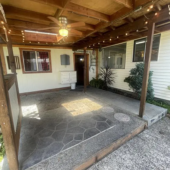 2145 Lombard St — Photo 20