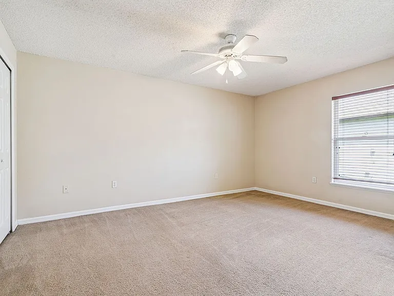 3308 Erskine Dr — Photo 11