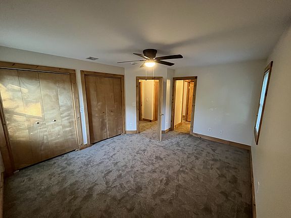 5th image of 1181 Russell Rd #A
