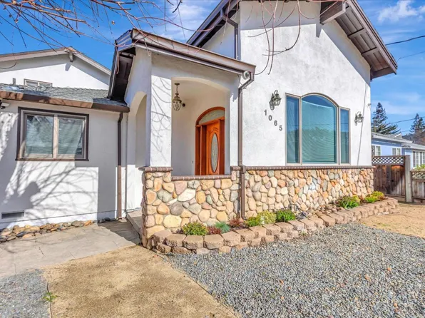 1065 Fewtrell Dr, Campbell, CA 95008