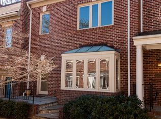 4050 Chancery Ct NW, Washington, DC 20007