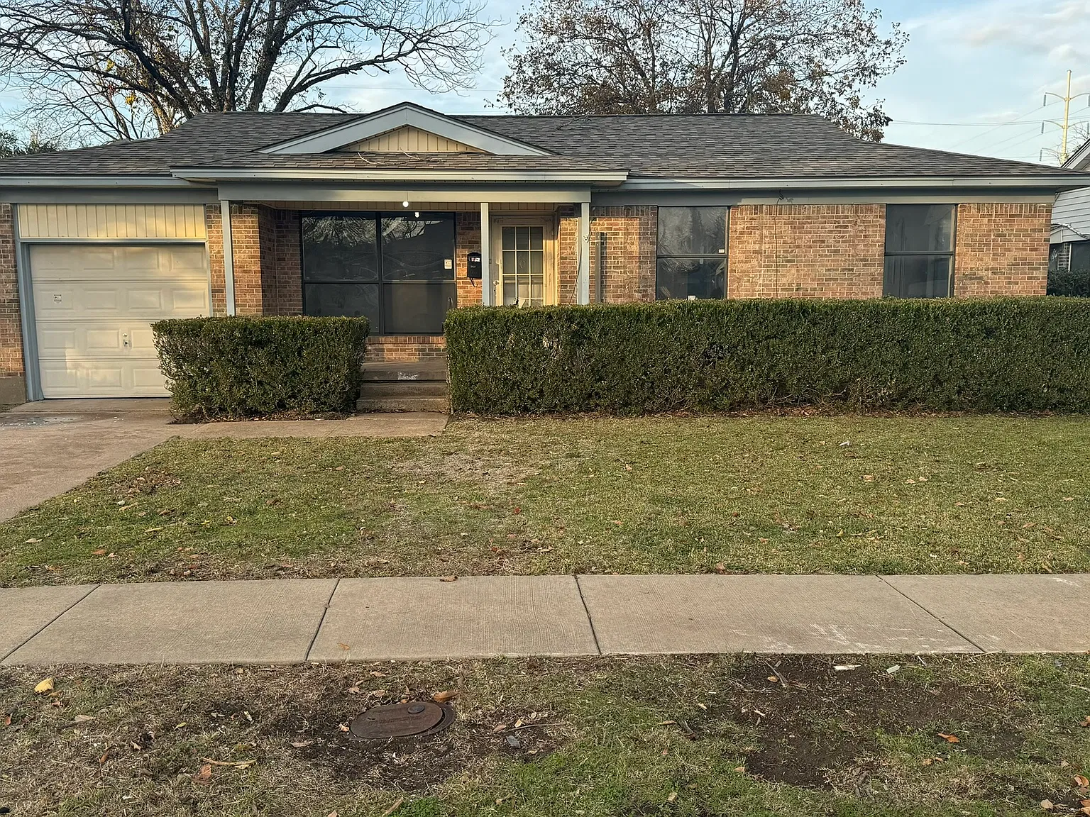 3 bed, 1142 sqft, $1,850 — Photo 2