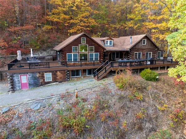 11429 W Lake Rd, Hammondsport, NY 14840