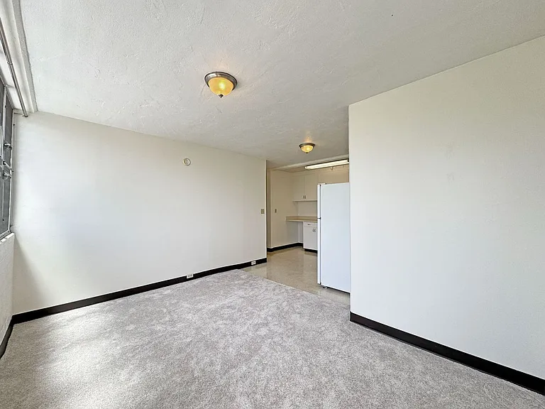 1055 Kalo Pl — Photo 3
