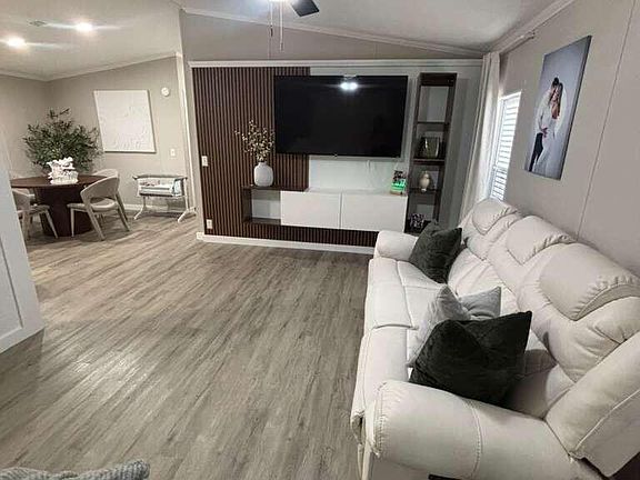 4th image of 141 Plantation Boulevard