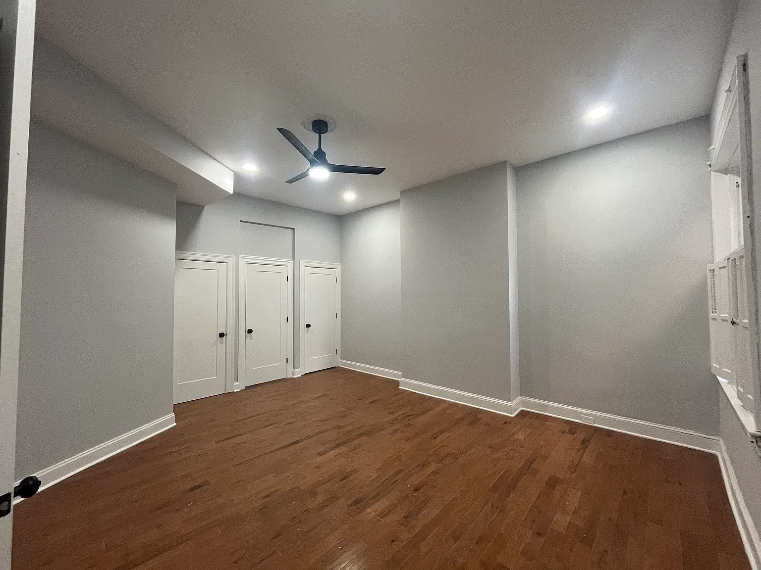 9 bed, 6000 sqft, $8,000 — Photo 4