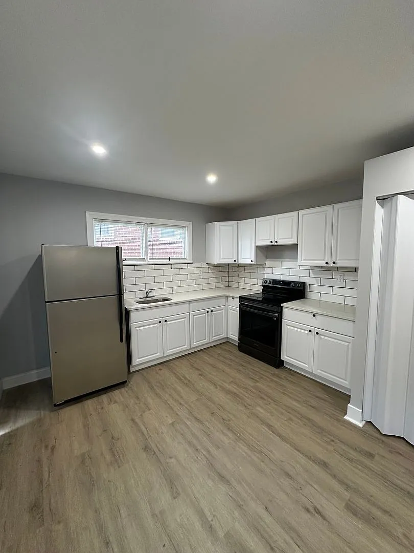 1604 MacDade Boulevard — Photo 2