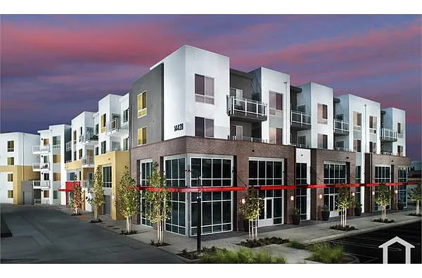 Building Photo - 14428 Ramona Blvd