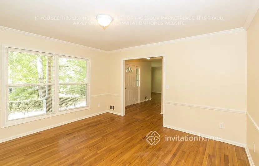 5100 Greentree Trl College Park, GA 30349 — Photo 4