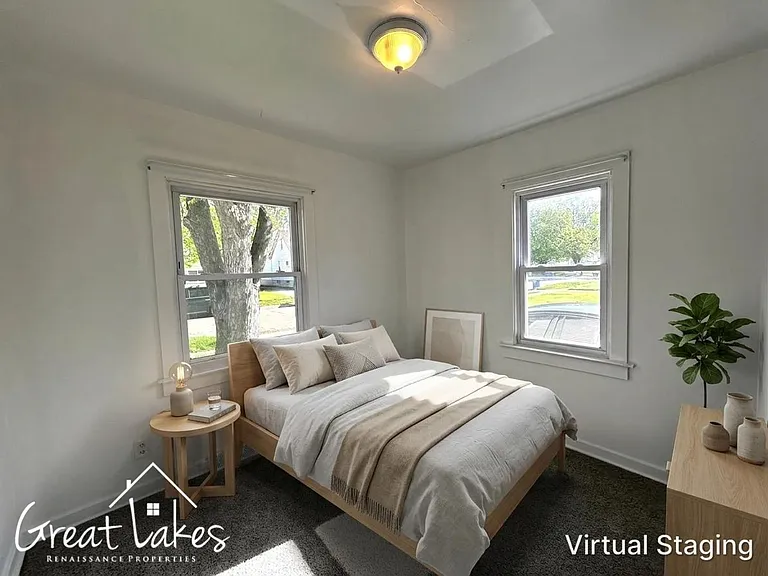 8428 Timken Ave — Photo 4