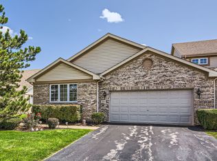 89 Iliad Dr, Tinley Park, IL 60477