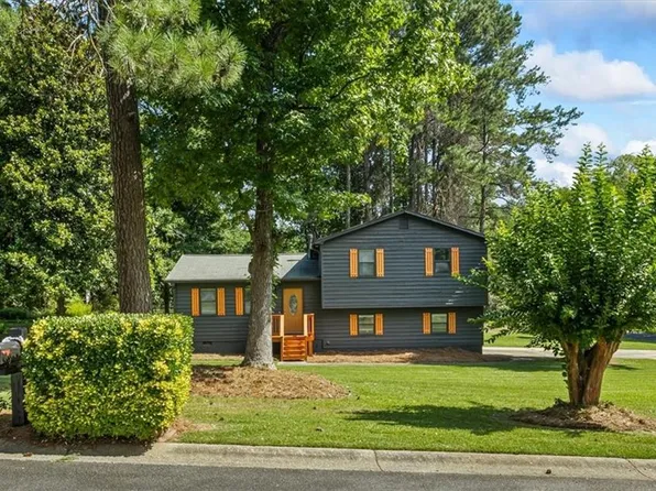 4286 Jones Ct, Powder Springs, GA 30127