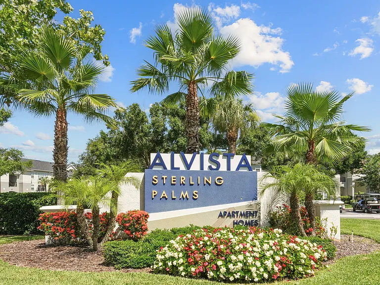 Alvista Sterling Palms — Photo 1