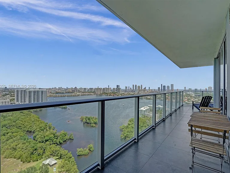 16385 Biscayne Blvd #3107 — Photo 35