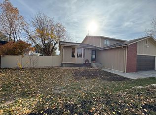 2194 E 9800 S, Sandy, UT 84092