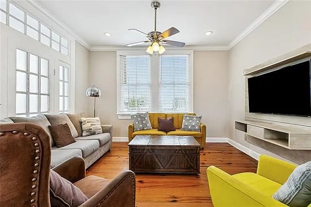 3 bed, 2.0 bath, 1550 sqft, $2,800 — Photo 3