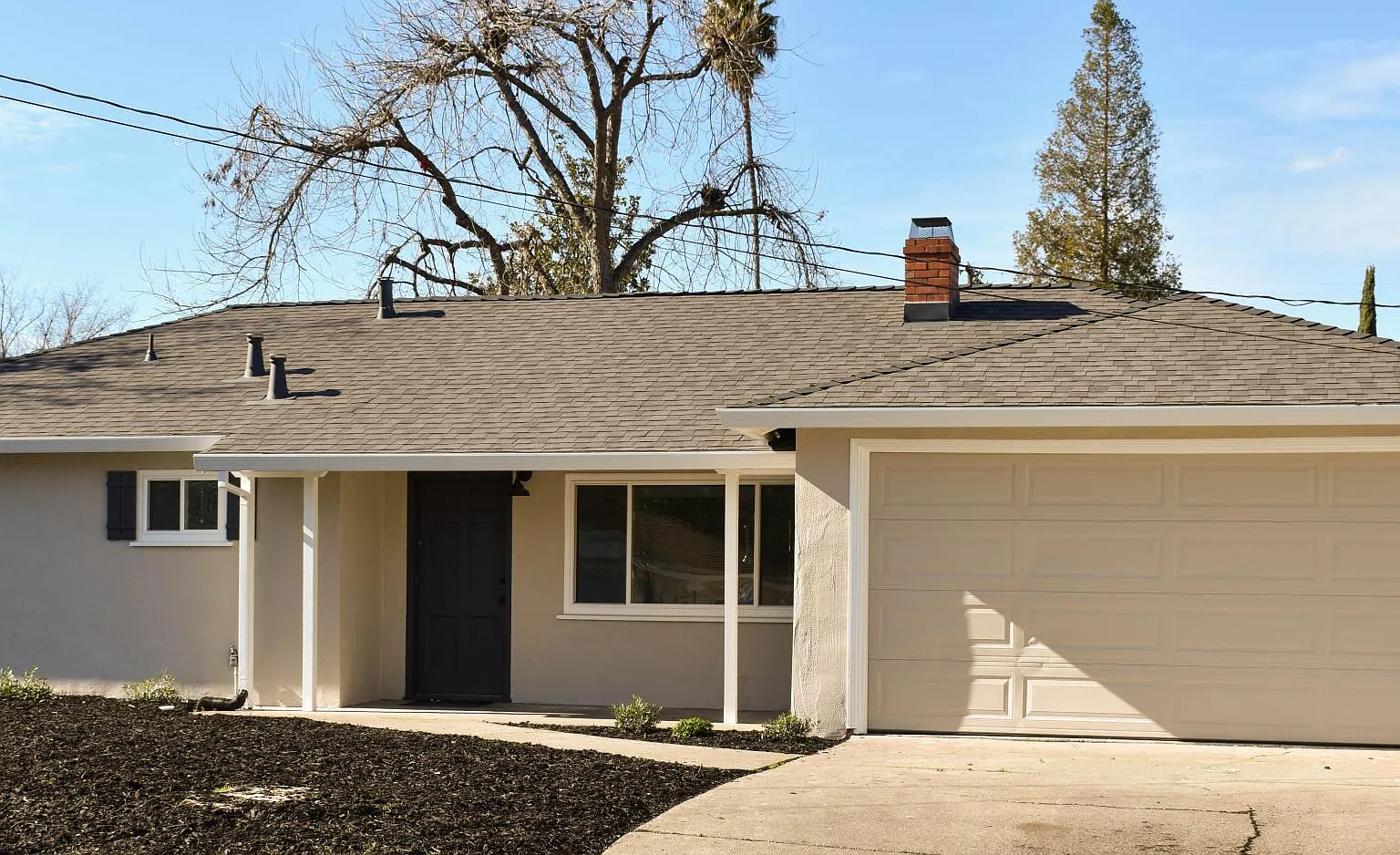 3 bed, 1087 sqft, $3,400 — Photo 1