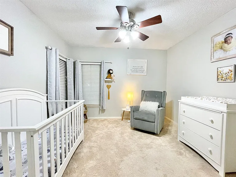 7 Windledge Pl — Photo 41