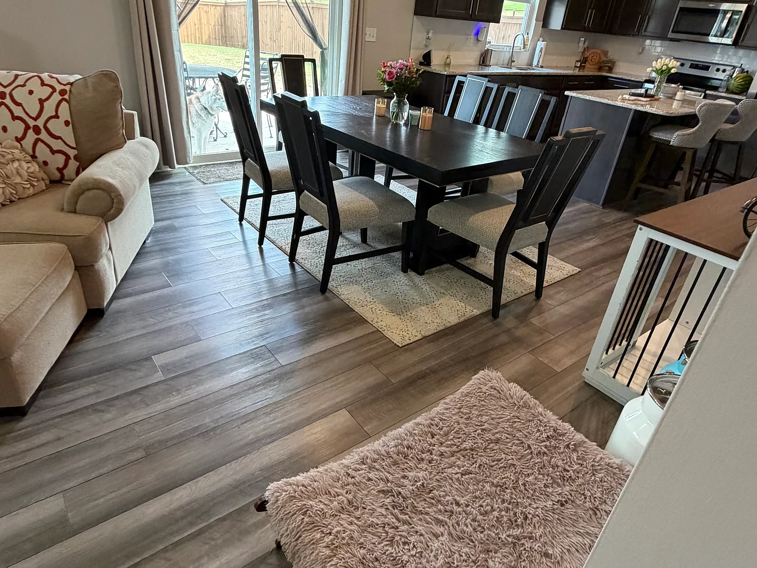 3 bed, 2.5 bath, 2083 sqft, $917 — Photo 4