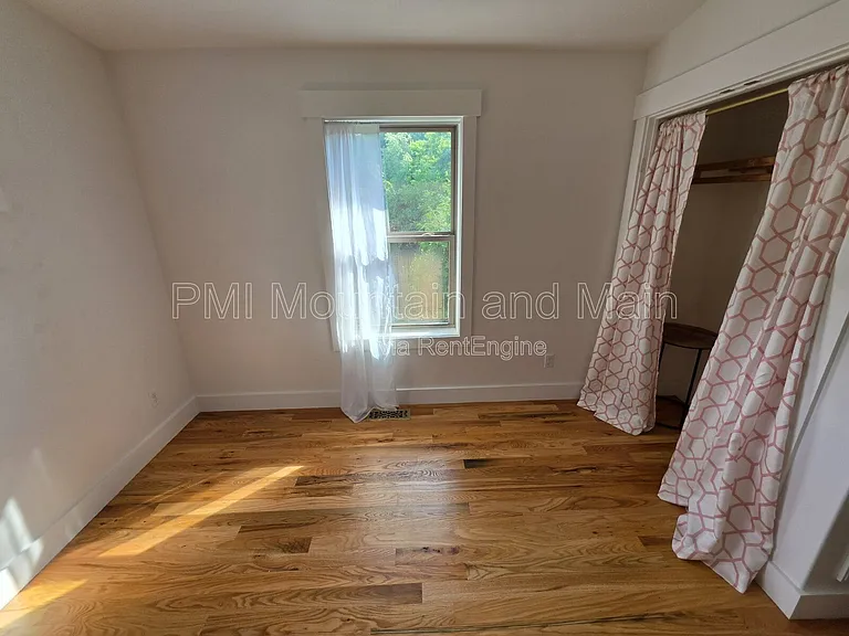 156 Bradley St — Photo 32