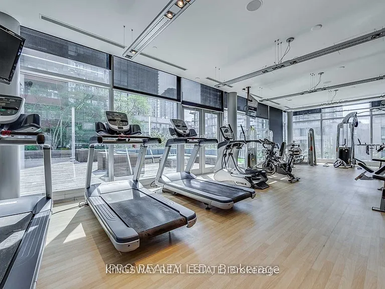 4 H Spadina Ave #1111 — Photo 6