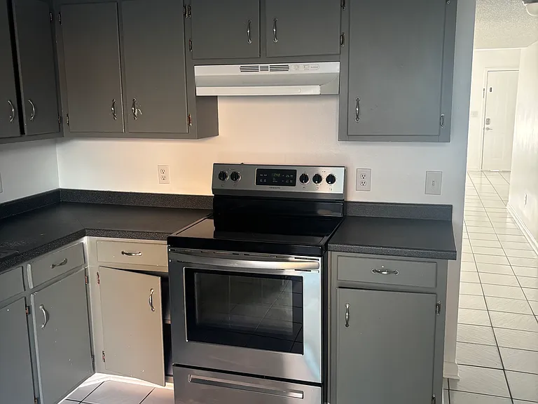 220 Ann Cir #4 — Photo 14