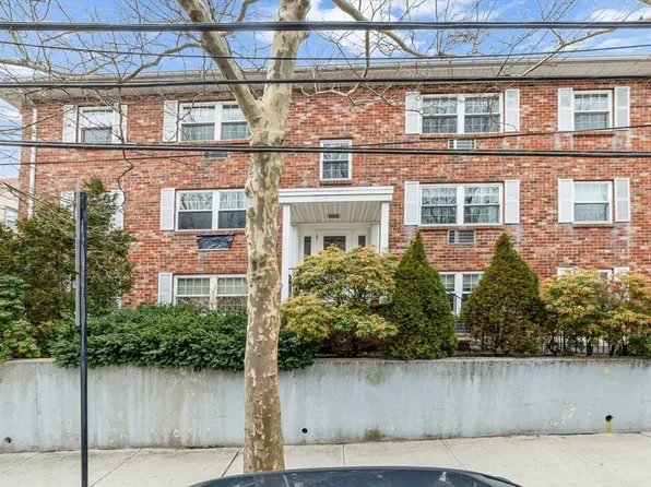 112 Sycamore St APT 2, Somerville, MA 02145