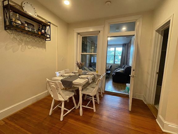4th image of 191 Winthrop Rd APT 2