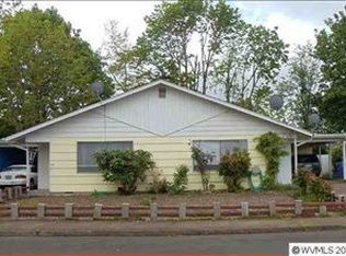 566 Plaza Del Rey NE, Salem, OR 97303