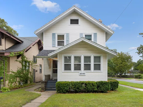 2040 Oxford St, Rockford, IL 61103