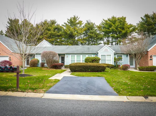 11 Chippendale Drive, Mount Sinai, NY 11766
