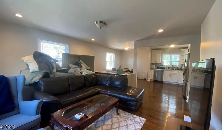 137 Centre St — Photo 9