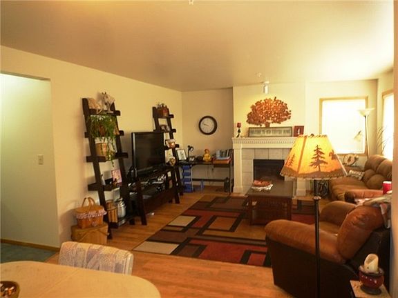 5th image of 26325 NE Illinois Ave