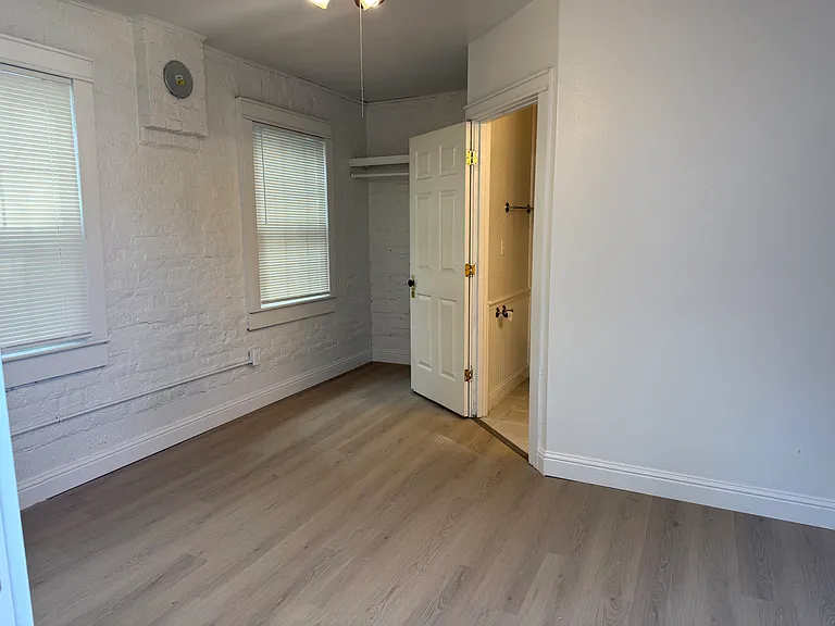 647.5 Cowles Ave #B — Photo 7